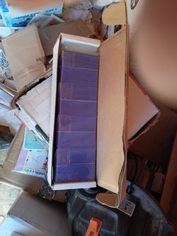 Top loader and card sleeves