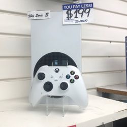 Xbox Series S With Controller