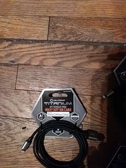 IPhone 6' charging cable