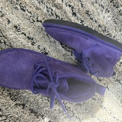 Boy uggs