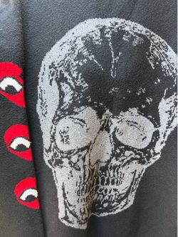 Skull sweater