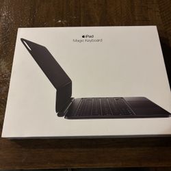 iPad Pro Magic Keyboard 100$