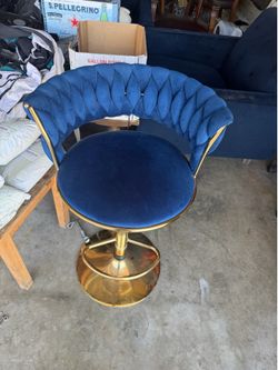 Bar stool