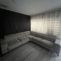 Microfiber Sectional Sofa/couch Light Gray/power Seats