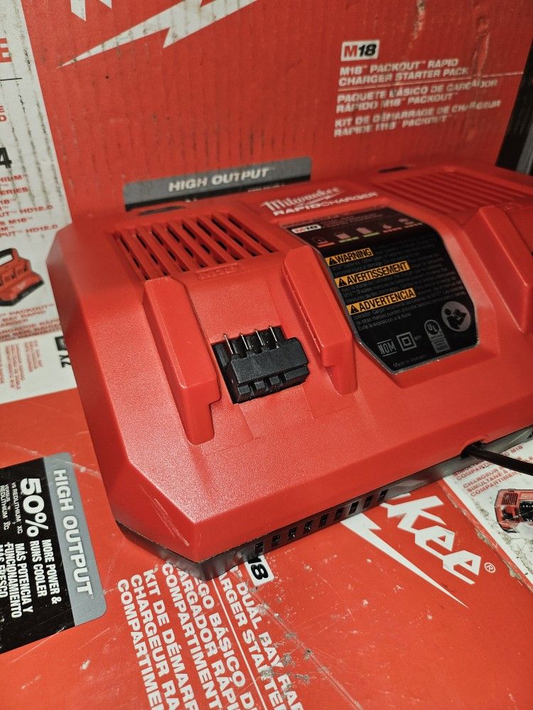 Milwaukee Rapid Charger Dual Bay Simultáneous Home & Garden