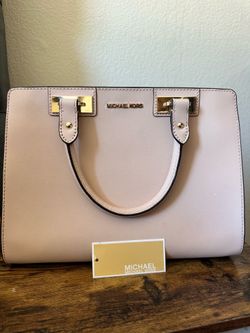 Michael Kors Quinn hand bag