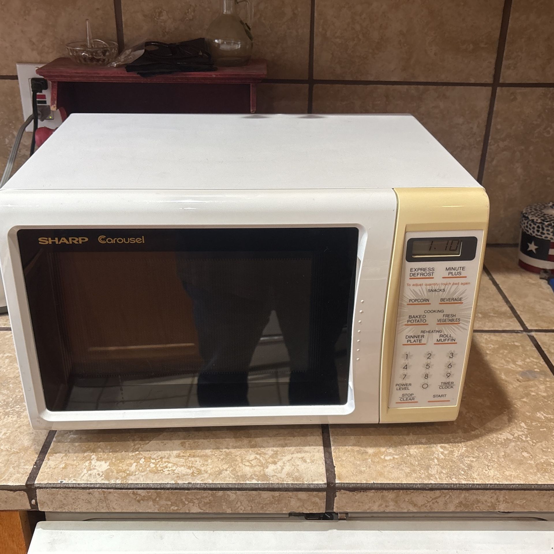 Sharp Carousel Microwave