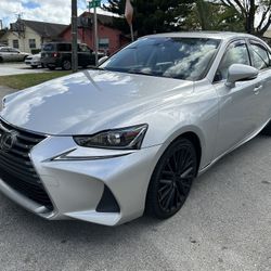 2017 Lexus IS