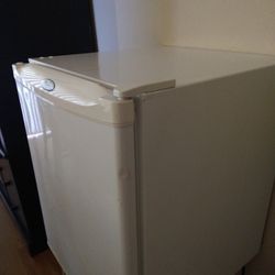 Mini Fridge Whirlpool Refrigerator