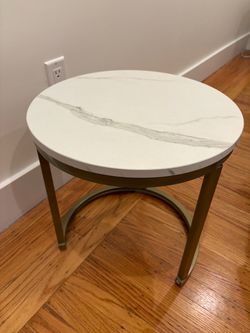 Marble pattern side table