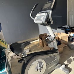 Nordic Track VU19 Exercise Bike 