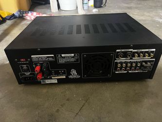 Vocopro DA-3700Pro amplifier