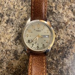 Vintage Timex T2N105 Men’s Watch