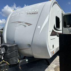 Travel Tráiler 30ft  Travel Start Galaxy