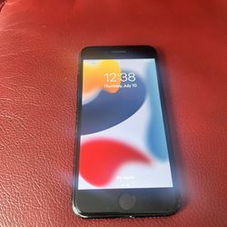 UNLOCKED Apple iPhone 7 