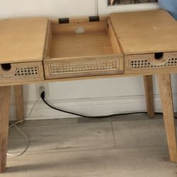 Brown Wooden Desk With 2 Pullout Drawers