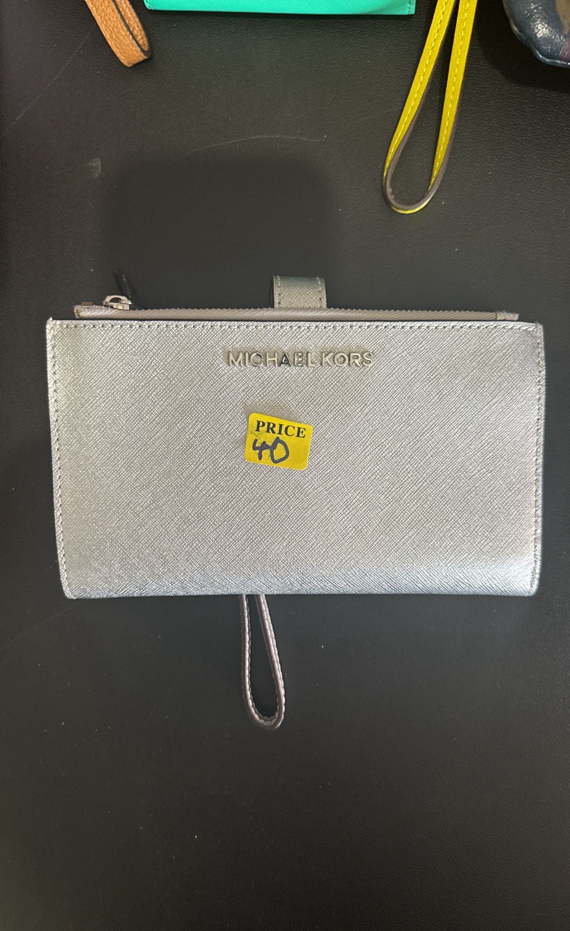 Great Michael Kors, Wrist Wallet