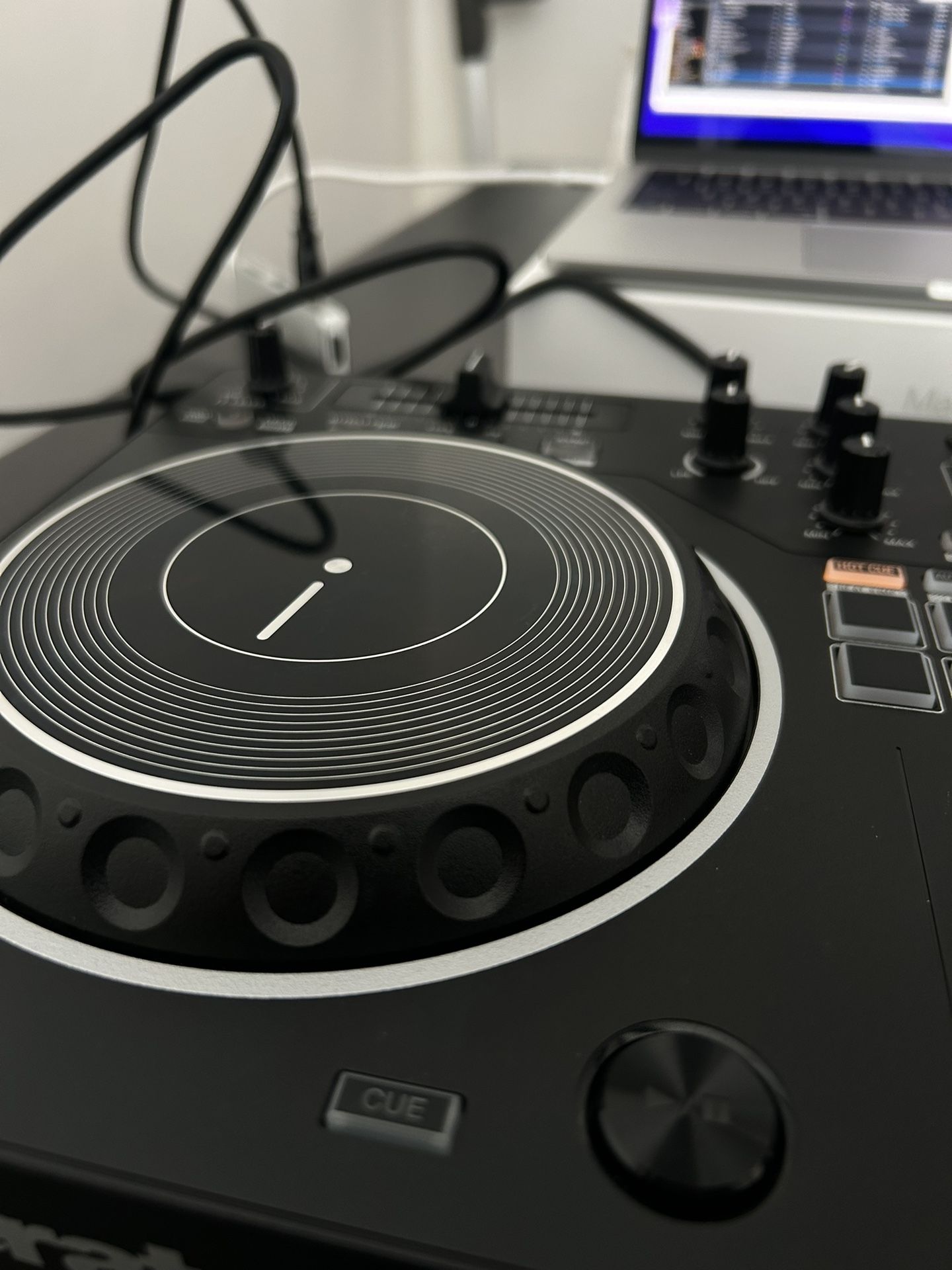 SERATO PIONEER MIXER for Sale in Whittier, CA OfferUp