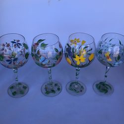 Sonoma 4 hand-painted wine glasses flowers and nature