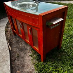 Bathroom Vanity- 47.5”Lx21.5”Wx32”H