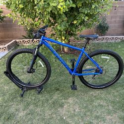 SPECIALIZED ROCKHOPPER 29 ER MOUNTAIN BIKE, XL ALUMINIUM FRAME, 8X2 SPEED, MICROSHIFT COMPENENTS, SR SUNTOUR FRONT SUSPENSION, LIKE BRAND NEW