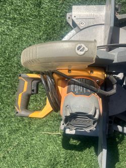 Dewalt saw