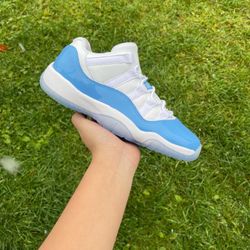 Jordan 11 UNC