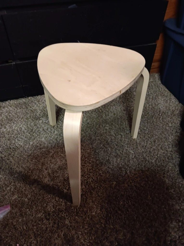 IKEA KYRRE 3 LEG TABLE STOOL Offer Up