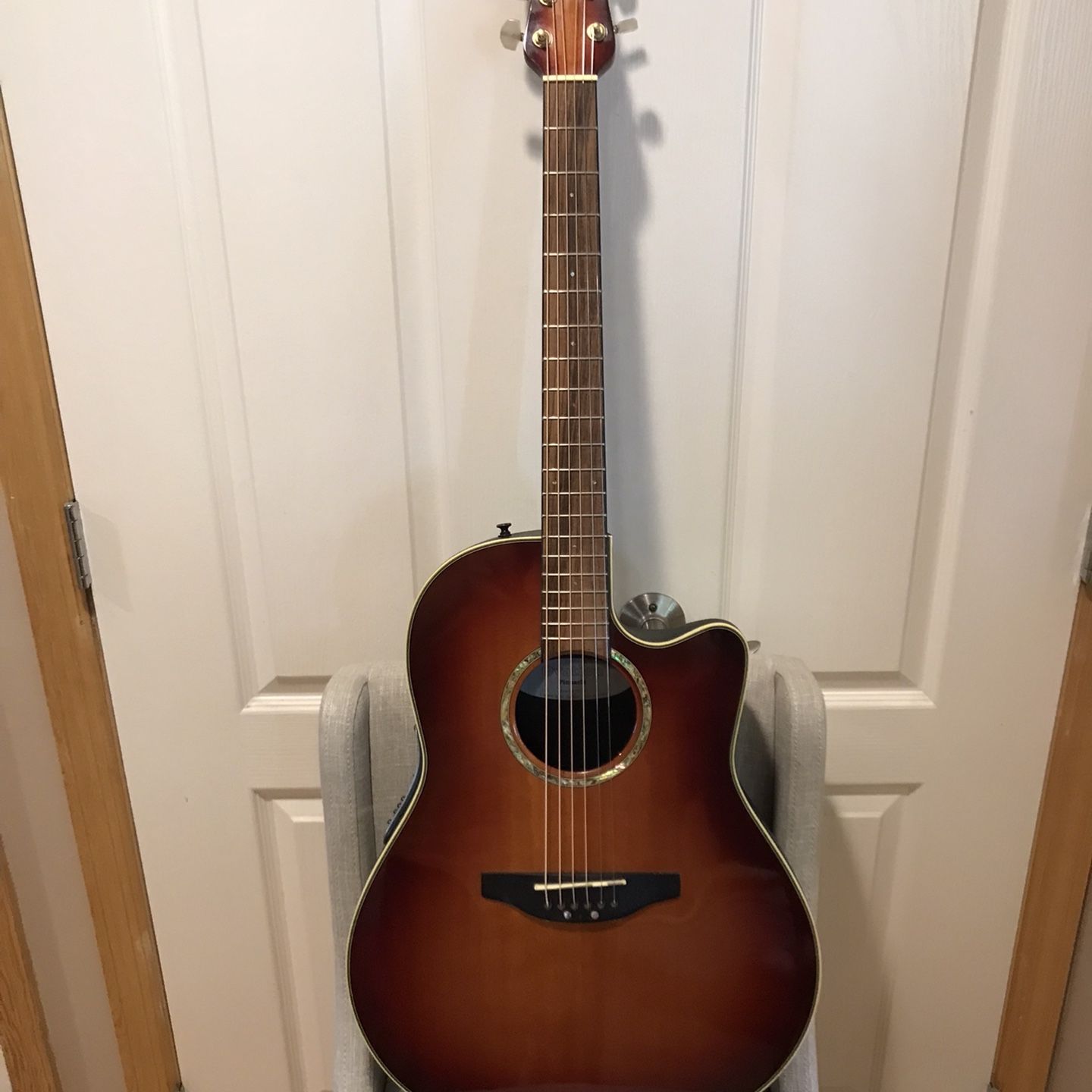 Ovation Pinnacle Electric Acoustic Guitar 