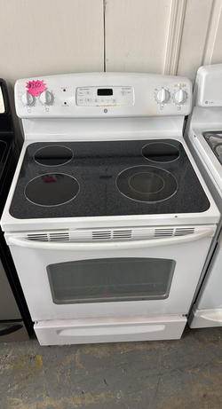 GE 30” Electric Range – Glass Top, Self Clean, White