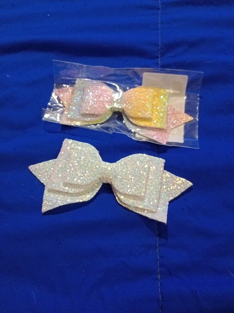 🩷 2 Straw Toppers Still Available