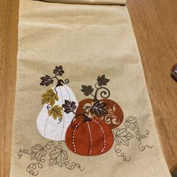 6’ Lines Table Runner