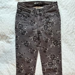 Levi’s Mid rise Legging Jeans Size 24
