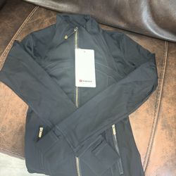 black lululemon define jacket