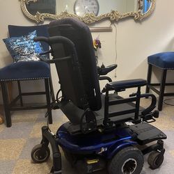 Electric wheelchair j6