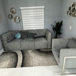 Modern Living Room Set – Elegant & Comfortable 
