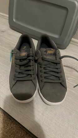 Girls pumas