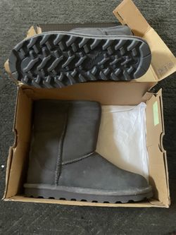 Brand new bearpaws boots