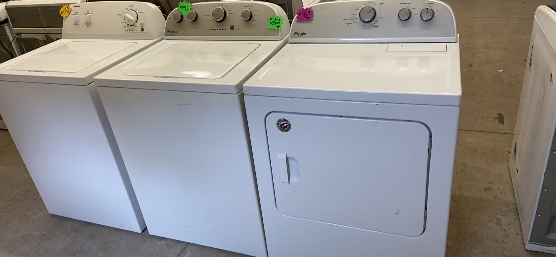 WHIRLPOOL WASHER AND DRYER SET