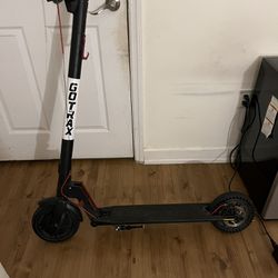 GoTrax E-scooter