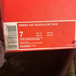 Woman’s Nike Huarache Run