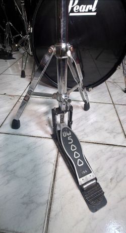 Dw 5000 drum hi hat !! $100 or best offer !!