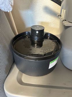 Cat water fountain