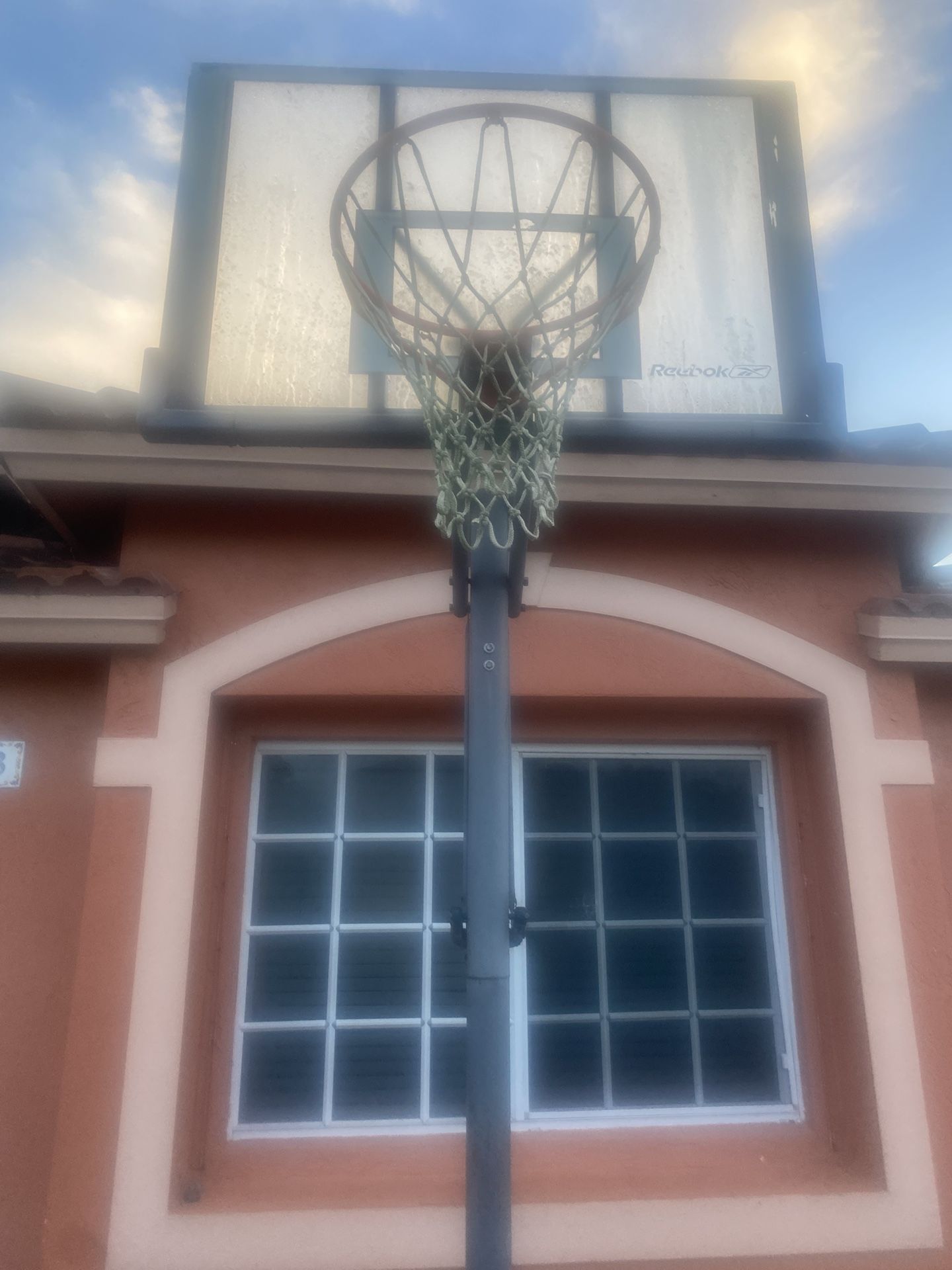 Basketball Hoops 