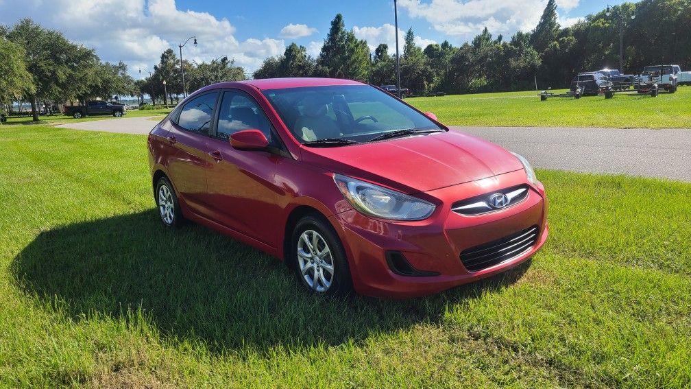 2012 Hyundai Accent