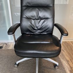 Beautyrest Platinum Leather Executive Office Chair