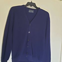 1970s Arnold Palmer Robert Bruce Cardigan Seven Button Tall Sweater