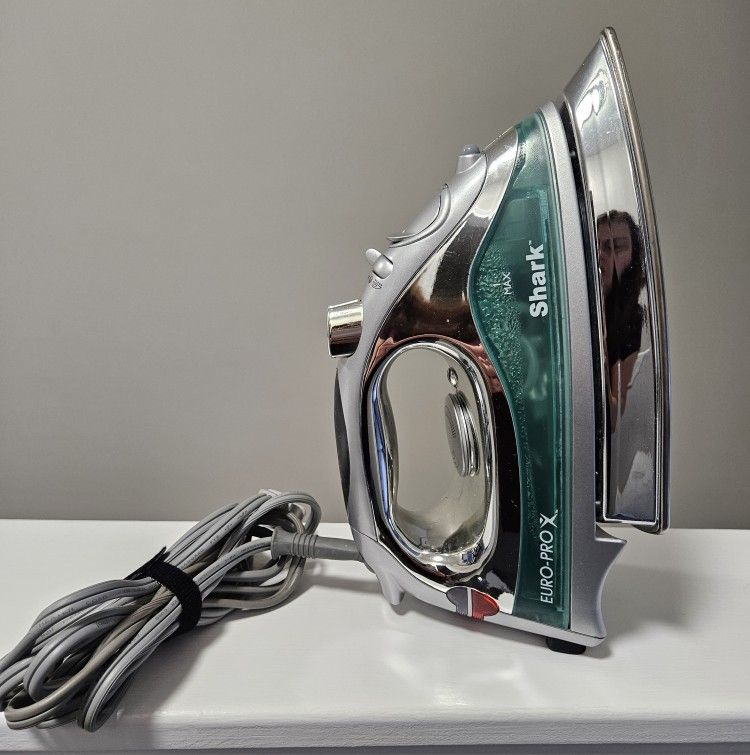 Shark Euro-Pro X Steam Iron