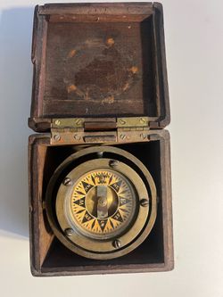 VINTAGE BRASS NAUTICAL COMPASS IN GIMBAL BOX