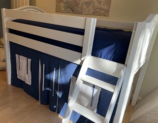 Kids Twin Bunk Bed